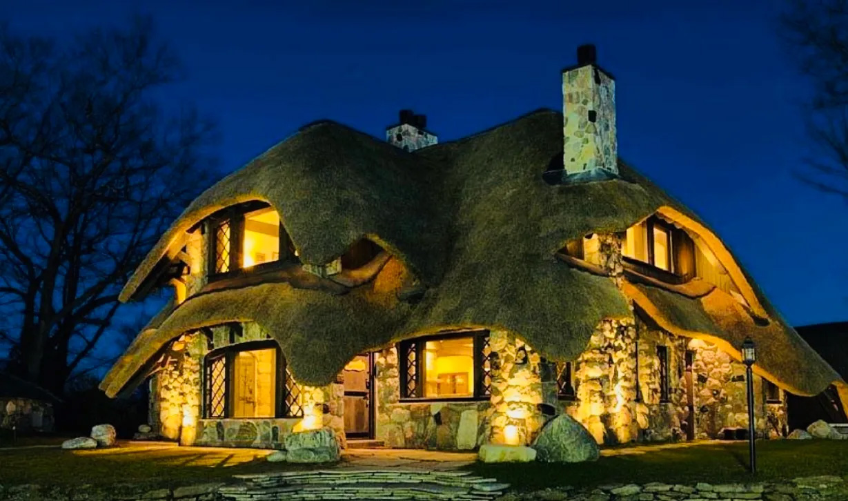 Charlevoix Mushroom House